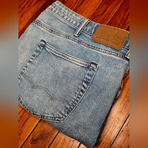 American Eagle Mens Size 42x34 Flex Original Straight Light Wash Blue Jeans C1